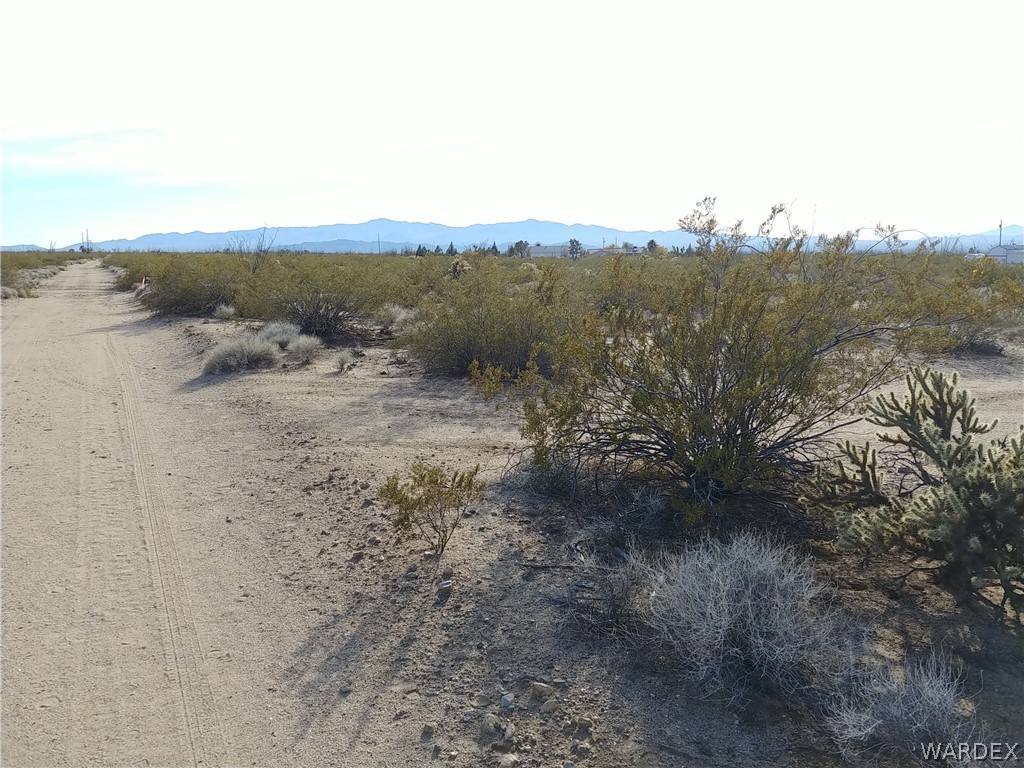 5 Castle Butte Road Yucca, AZ 86438 - Photo 24 of 31