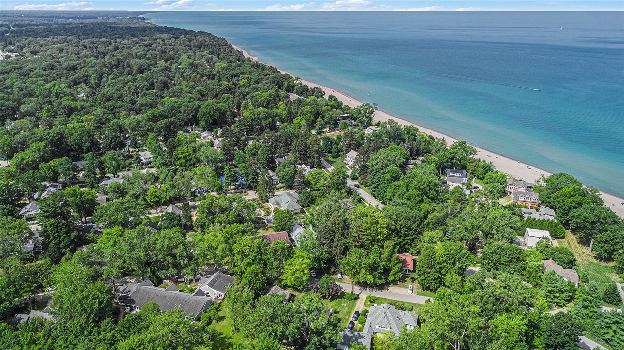15577 Victor Road, Unit 4 Union Pier, MI 49129 - Photo 23 of 31 Gallery Image 23