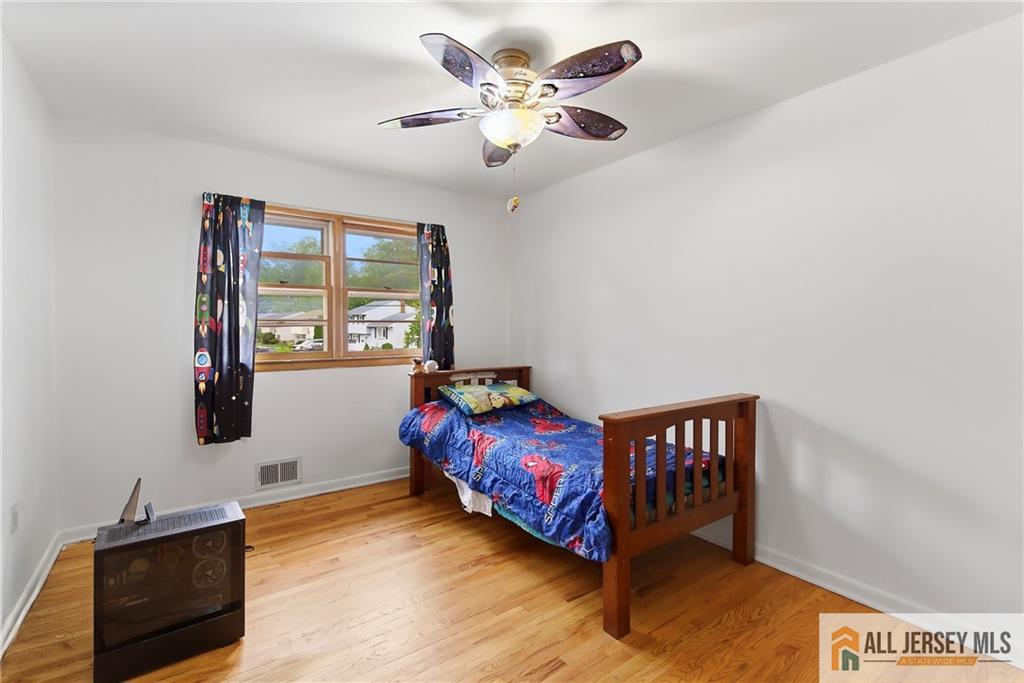 178 Jeff Street Edison, NJ 08837 - Photo 17 of 27