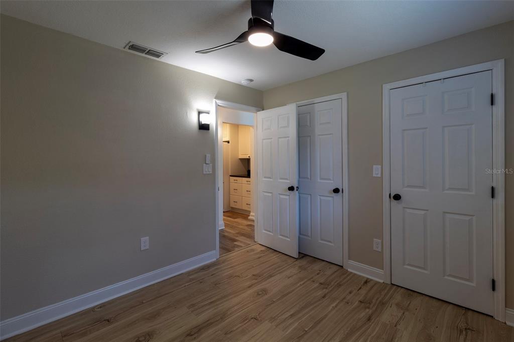 3018 19th Place Southwest Largo, FL 33774 - Photo 13 of 31