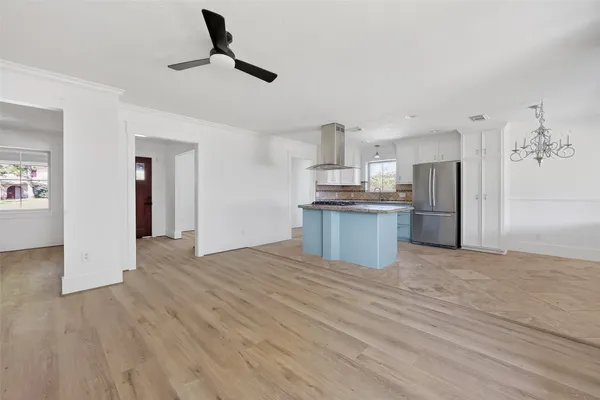 $2,725 | 1906 Shadow Bend Drive, Houston, TX 77043