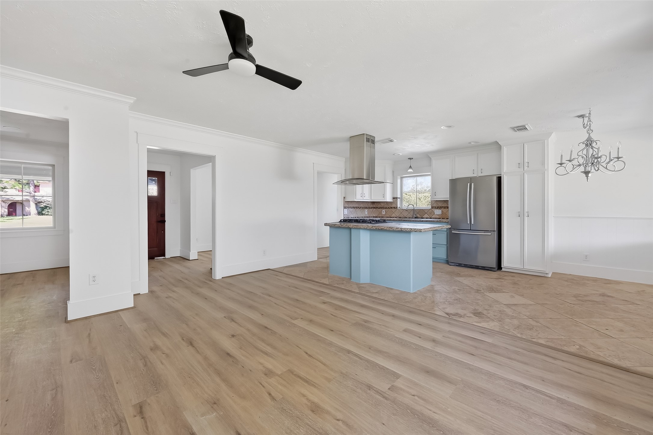 1906 Shadow Bend Drive Houston, TX 77043 - Photo 14 of 42