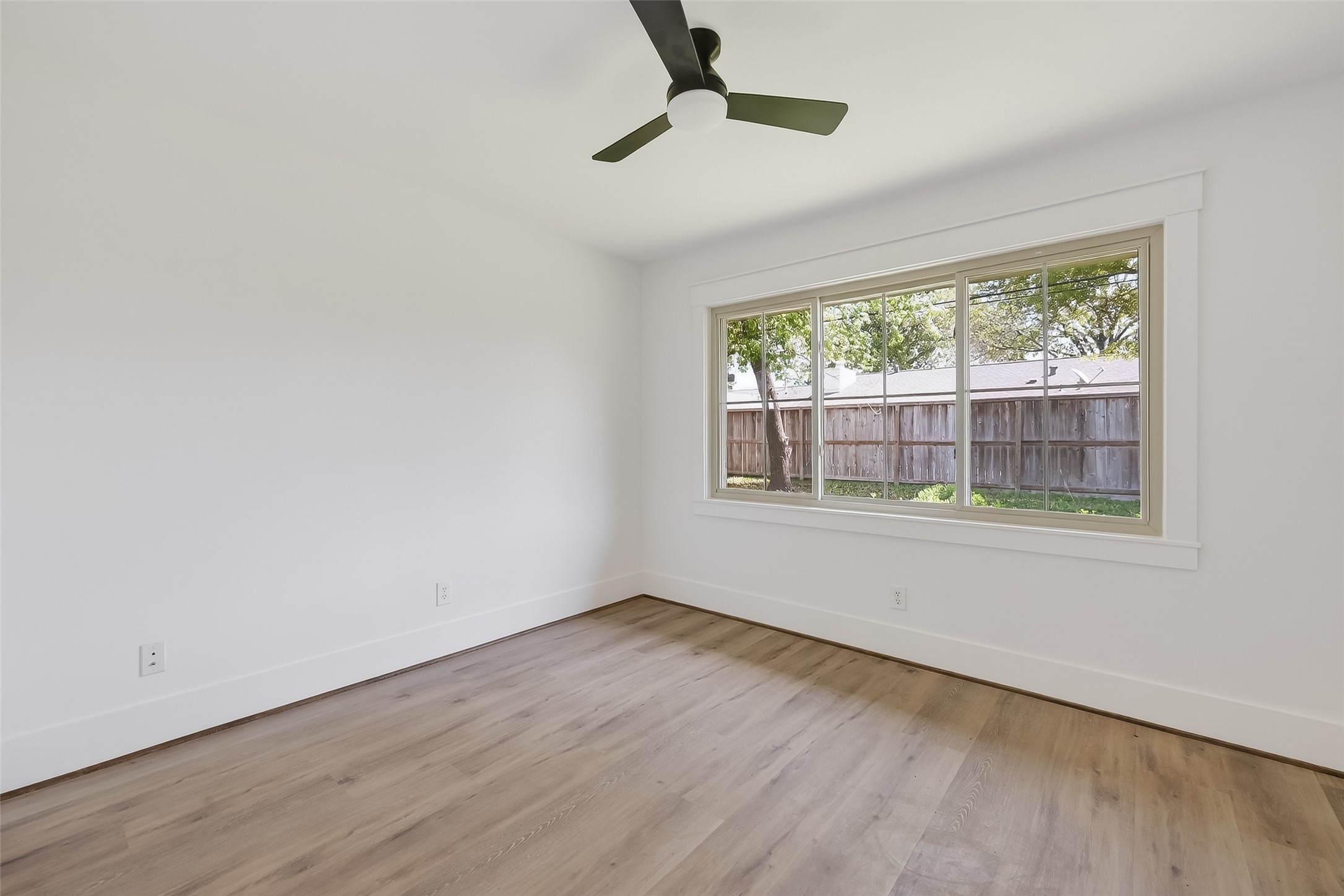 1906 Shadow Bend Drive Houston, TX 77043 - Photo 26 of 42
