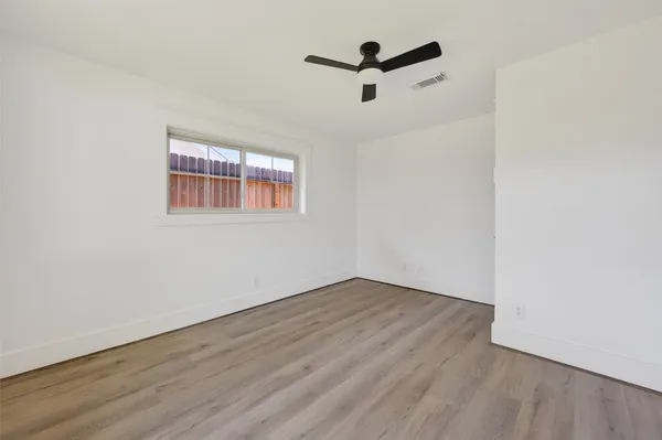 $2,725 | 1906 Shadow Bend Drive, Houston, TX 77043