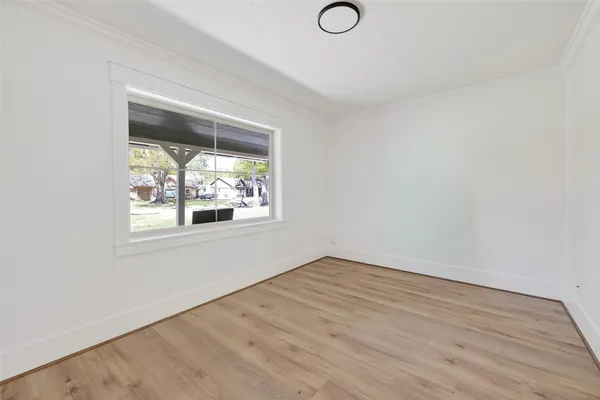 $2,725 | 1906 Shadow Bend Drive, Houston, TX 77043