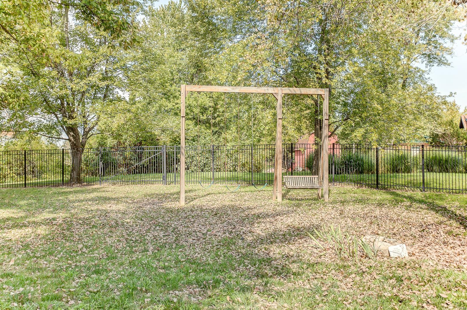 109 Pecan Lane Belleville, IL 62223 - Photo 12 of 56