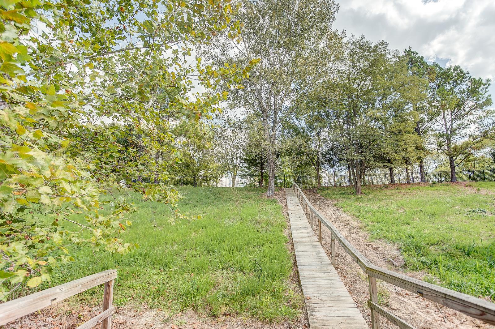 109 Pecan Lane Belleville, IL 62223 - Photo 16 of 56