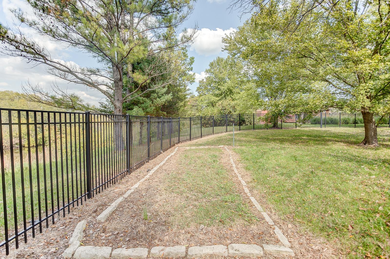 109 Pecan Lane Belleville, IL 62223 - Photo 17 of 56