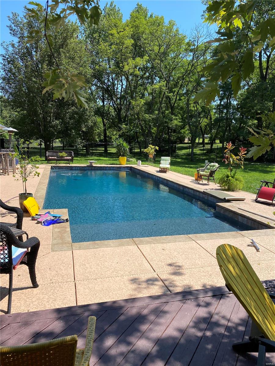 109 Pecan Lane Belleville, IL 62223 - Photo 4 of 56