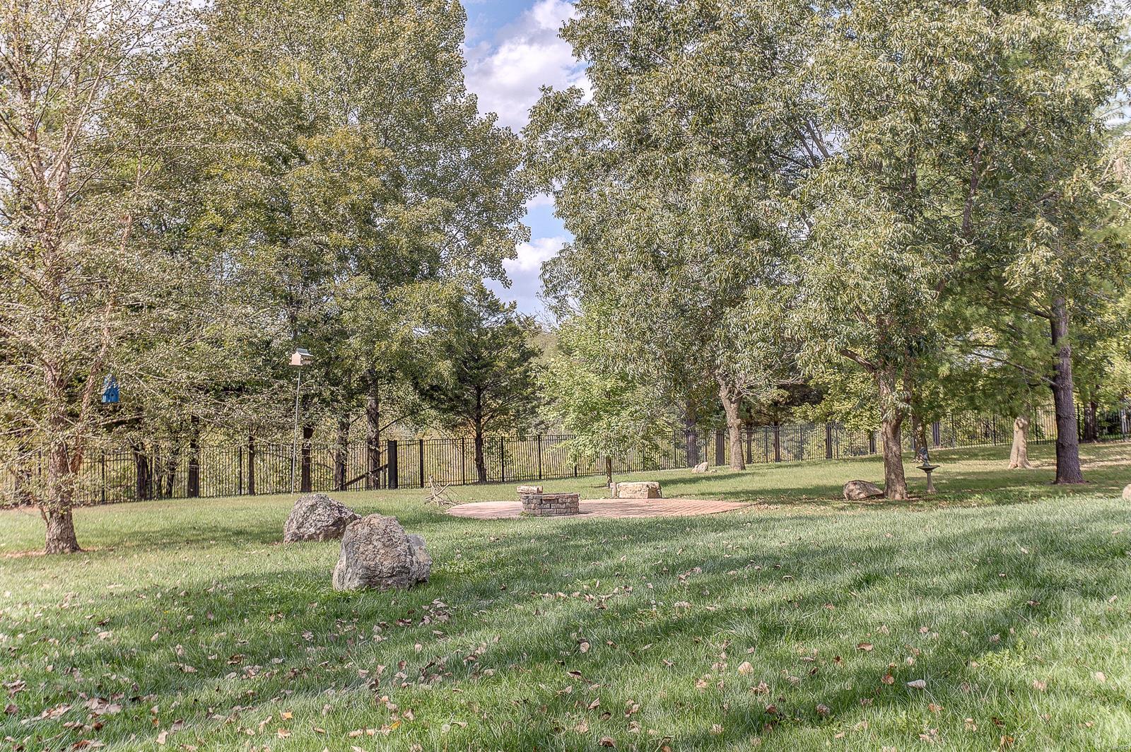 109 Pecan Lane Belleville, IL 62223 - Photo 10 of 56