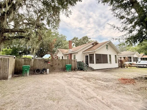 $435,000 | 208 3rd Street, Winter Garden, FL 34787