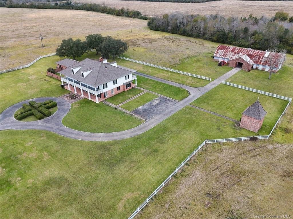 8424 Frontage Road Iowa, LA 70647 - Photo 6 of 65