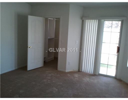 15 Rising Sun Court Henderson, NV 89074 - Photo 8 of 10 Master Bedroom.
