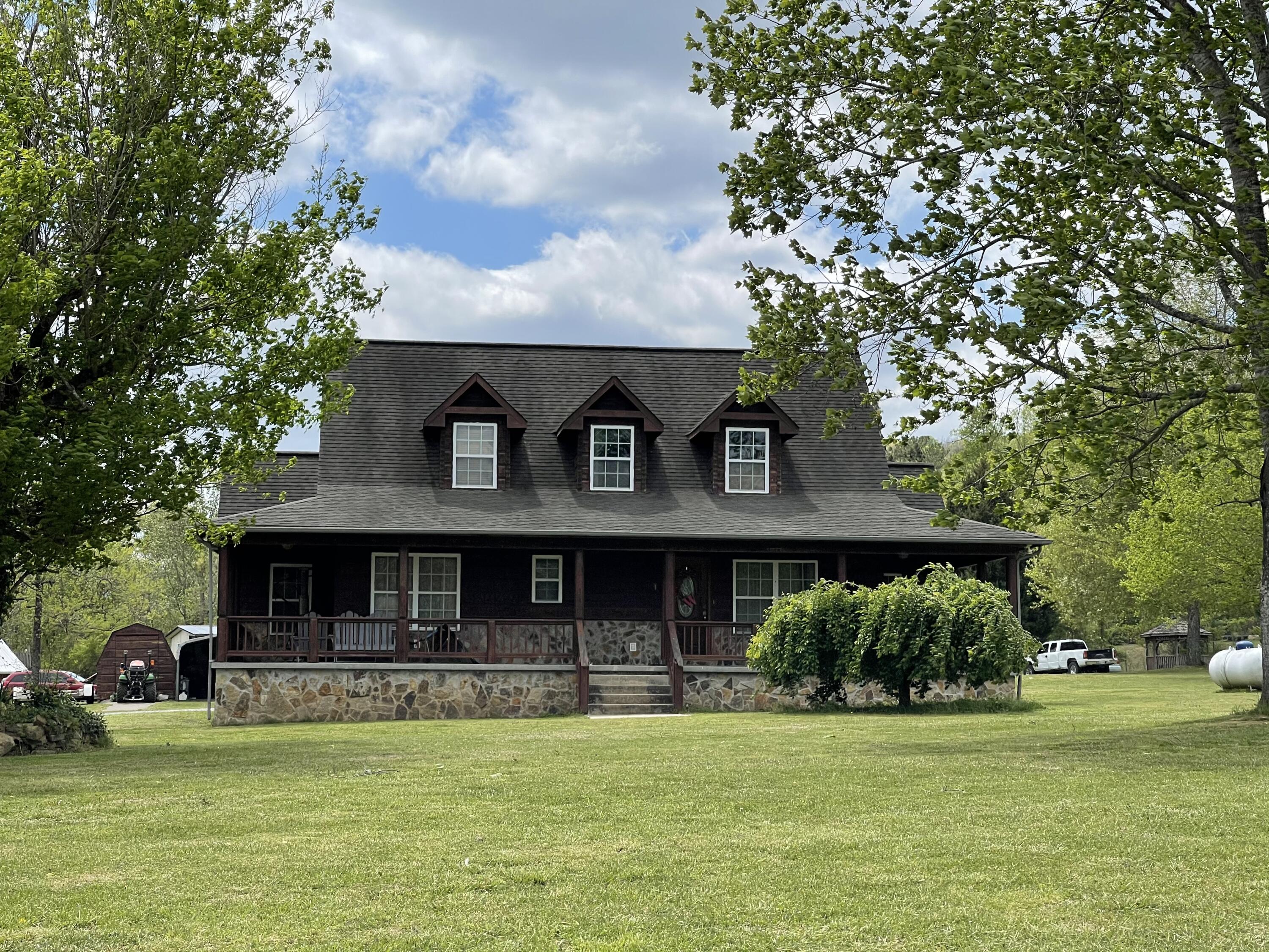181 Foothills Road Pikeville, TN 37367 - Photo 1 of 13 0F055102-66F9-4267-8A4E-33AA22F4BDA7