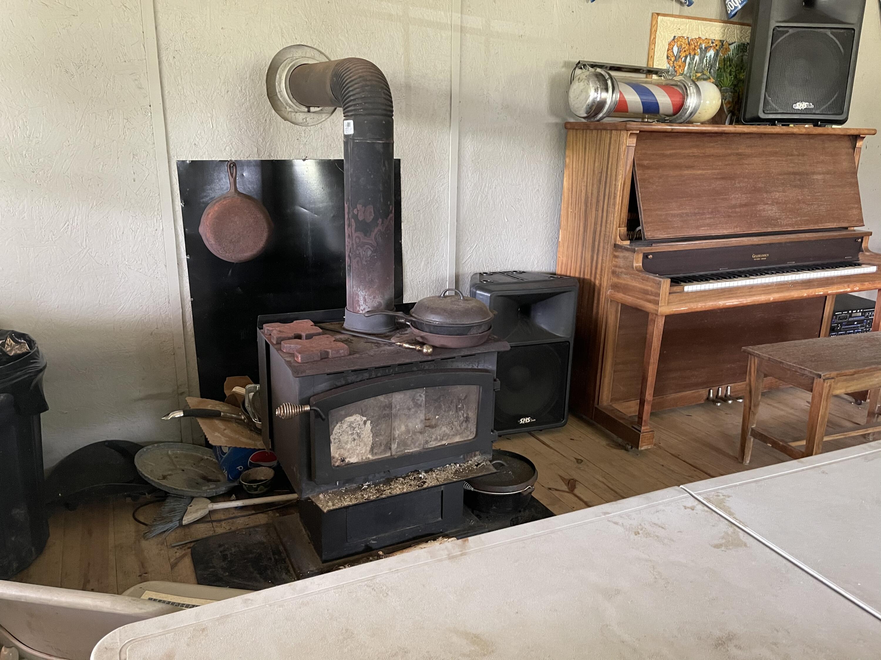 181 Foothills Road Pikeville, TN 37367 - Photo 8 of 13 3BE19093-AAAD-46E8-8189-7CEFF76BED47