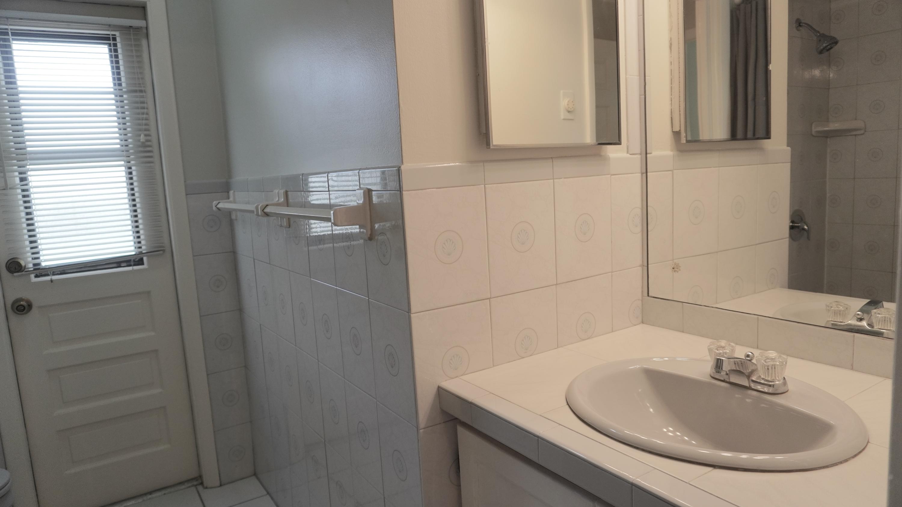 1368 Southwest 12th Street Boca Raton, FL 33486 - Photo 16 of 19 Guest/Cabana Bath