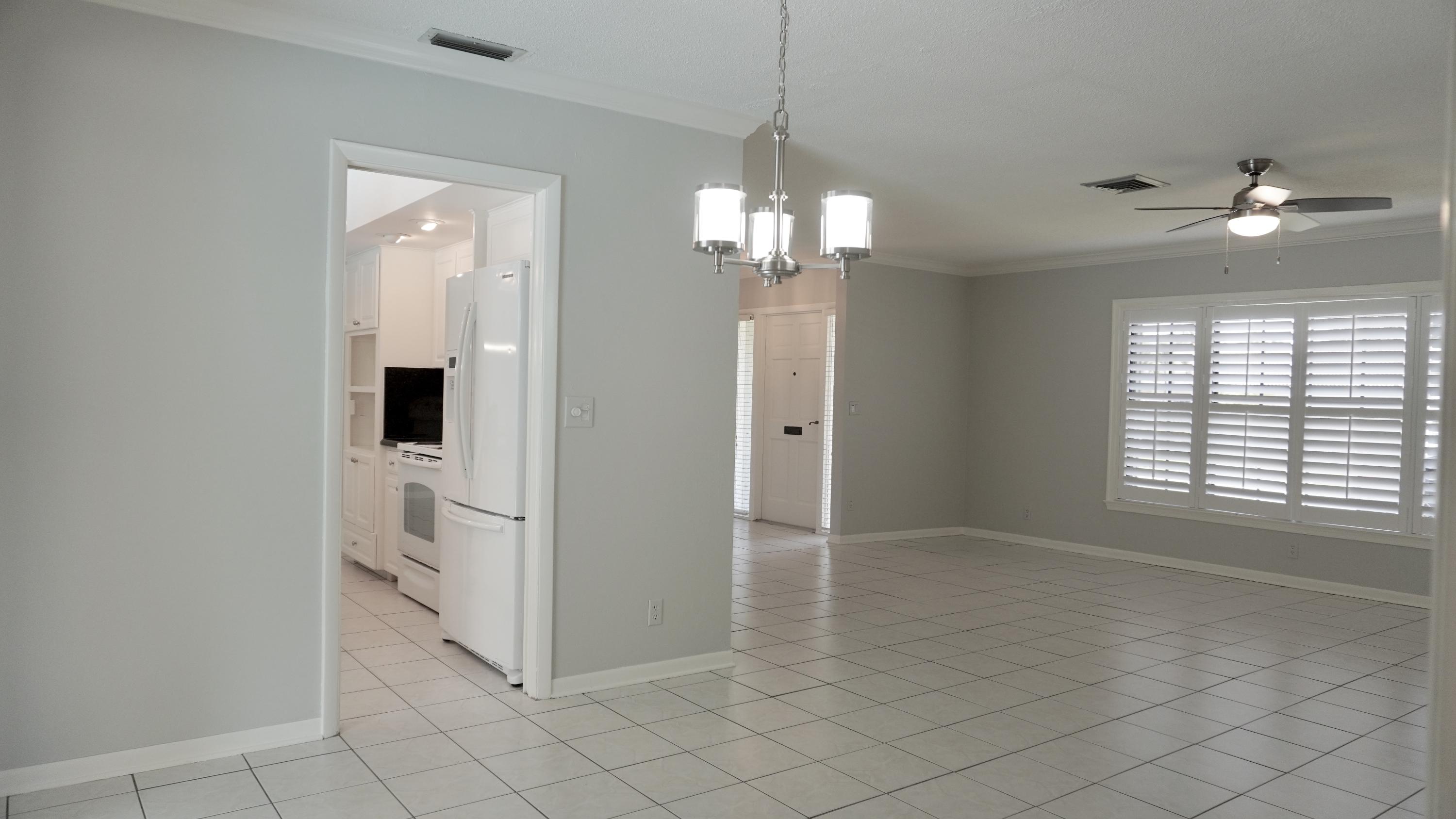 1368 Southwest 12th Street Boca Raton, FL 33486 - Photo 4 of 19 Living/Dining
