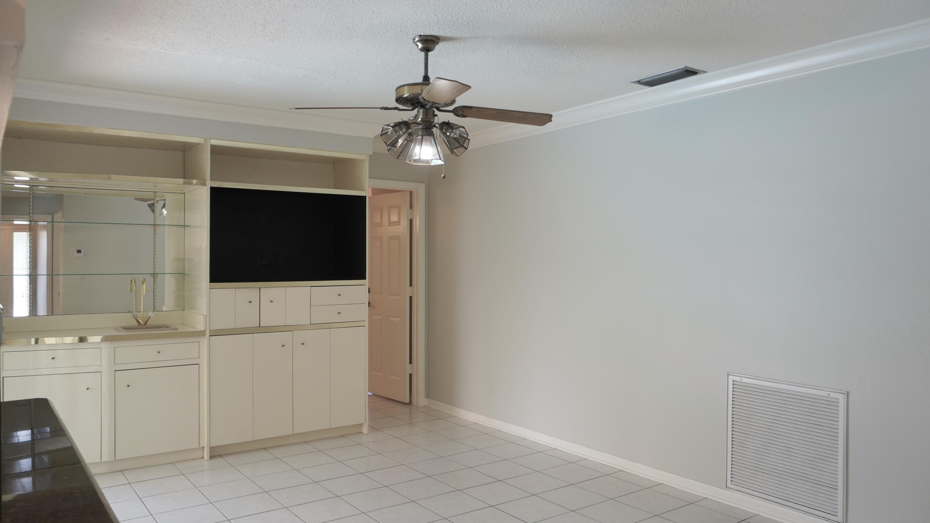 1368 Southwest 12th Street Boca Raton, FL 33486 - Photo 5 of 19 Living/ Dining