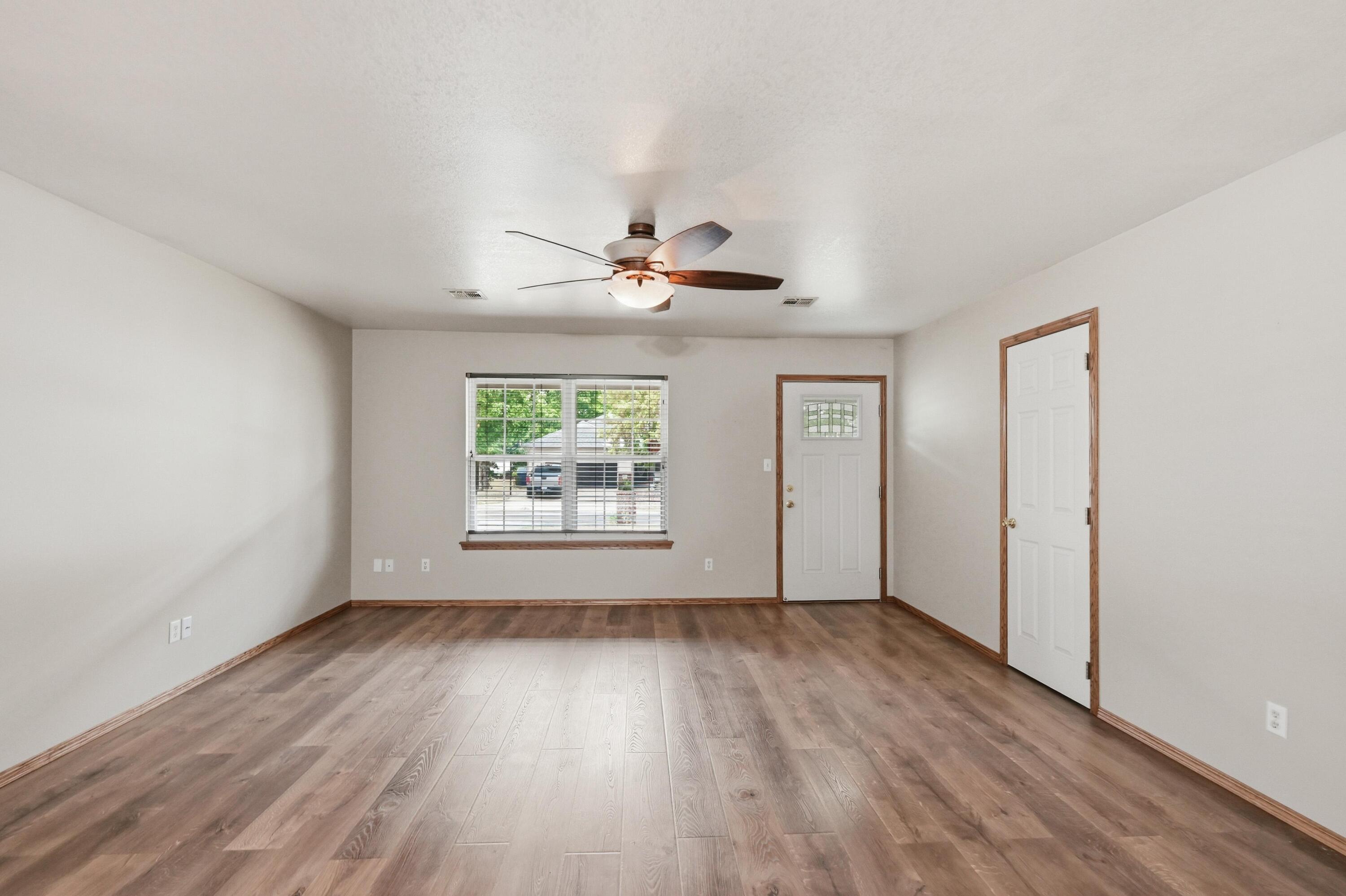1317 Fox Ridge Lane Neosho, MO 64850 - Photo 9 of 45 009
