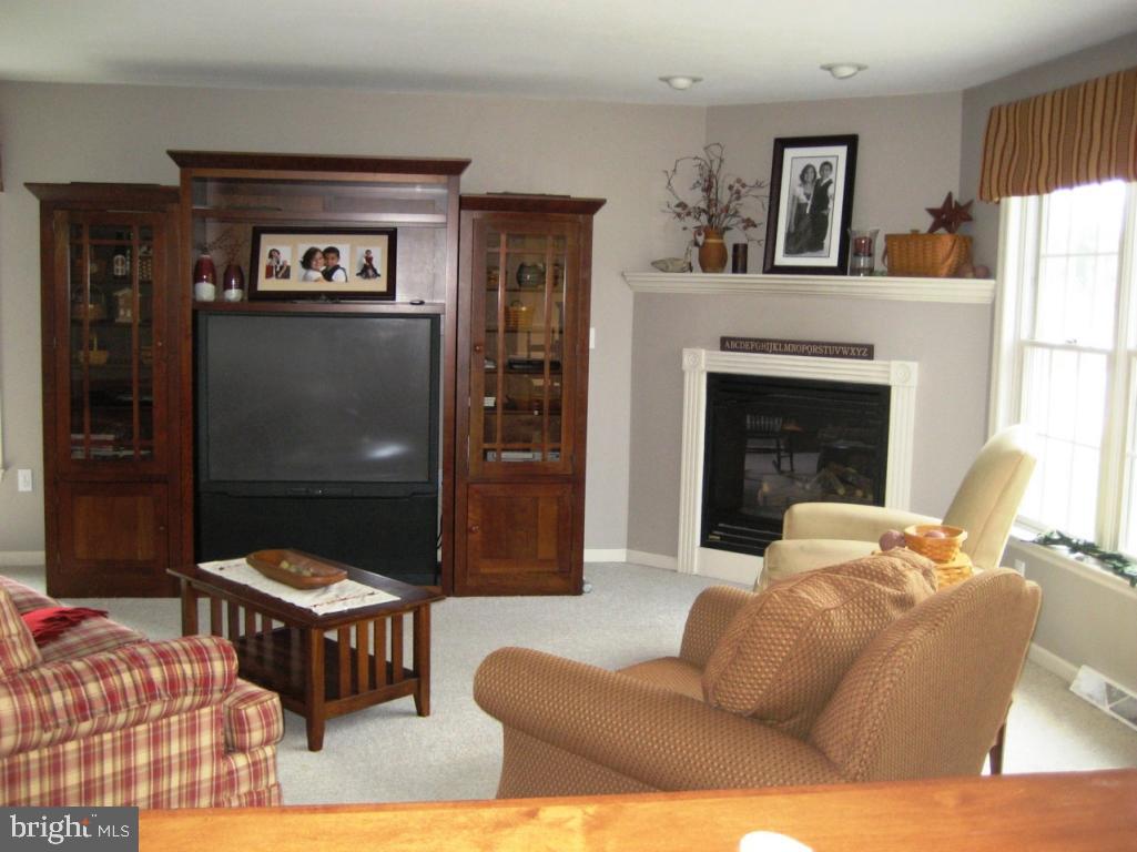 12 Peach Drive Lititz, PA 17543 - Photo 8 of 23 Gallery Image 8