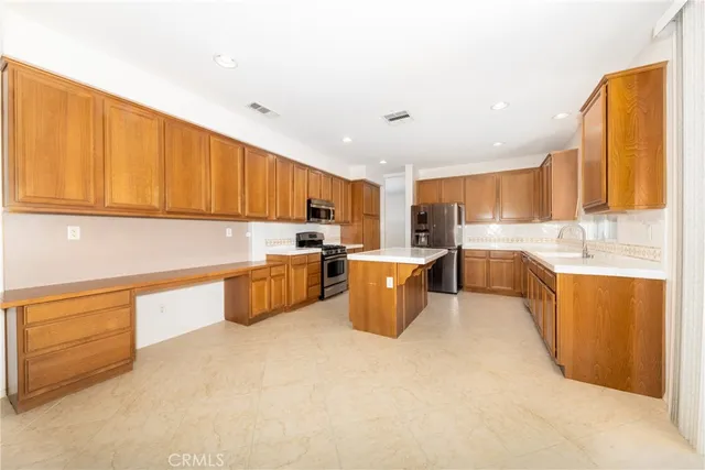 $575,000 | 43749 Tahoe Way, Lancaster, CA 93536