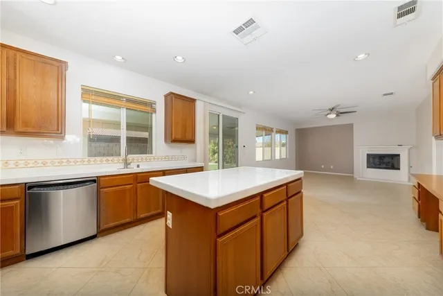 $575,000 | 43749 Tahoe Way, Lancaster, CA 93536