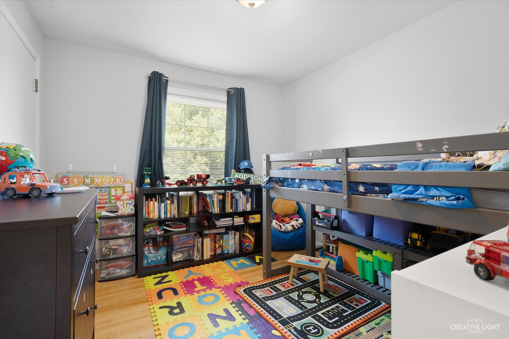 735 East Golf Road Des Plaines, IL 60016 - Photo 18 of 31 a room with storage and utility