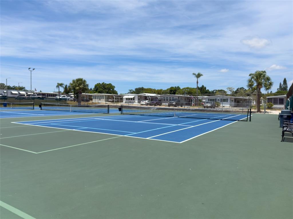 701 Sugar Palm Street Largo, FL 33770 - Photo 33 of 35 a view of a tennis court