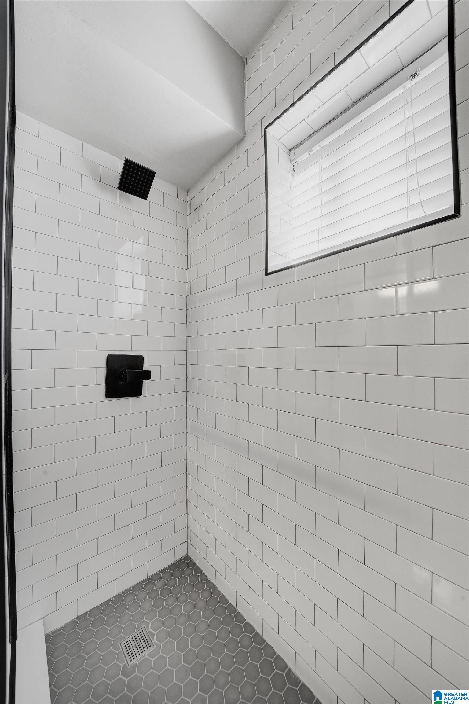 2990 Rhodes Circle South, Unit 106 Birmingham, AL 35205 - Photo 15 of 18