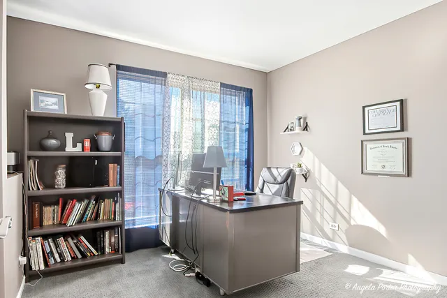 $317,500 | 2019 Aspen Drive, Woodstock, IL 60098