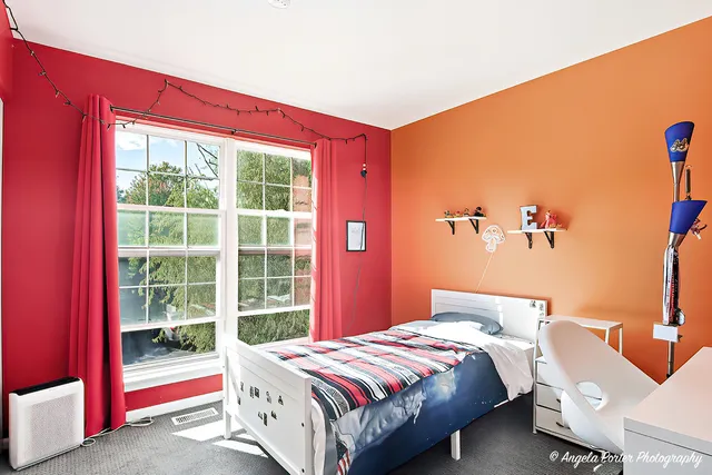 $317,500 | 2019 Aspen Drive, Woodstock, IL 60098