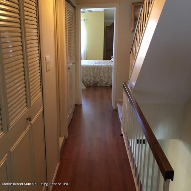 281 Signs Road, Unit D Staten Island, NY 10314 - Photo 23 of 41 2nd fl hallway