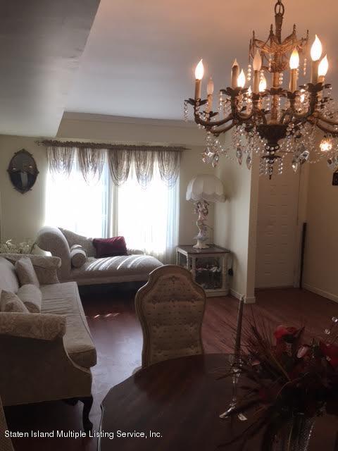 281 Signs Road, Unit D Staten Island, NY 10314 - Photo 7 of 41 signs liv 5