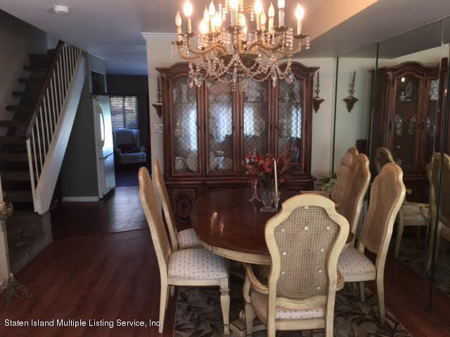 281 Signs Road, Unit D Staten Island, NY 10314 - Photo 10 of 41 signs dining 1