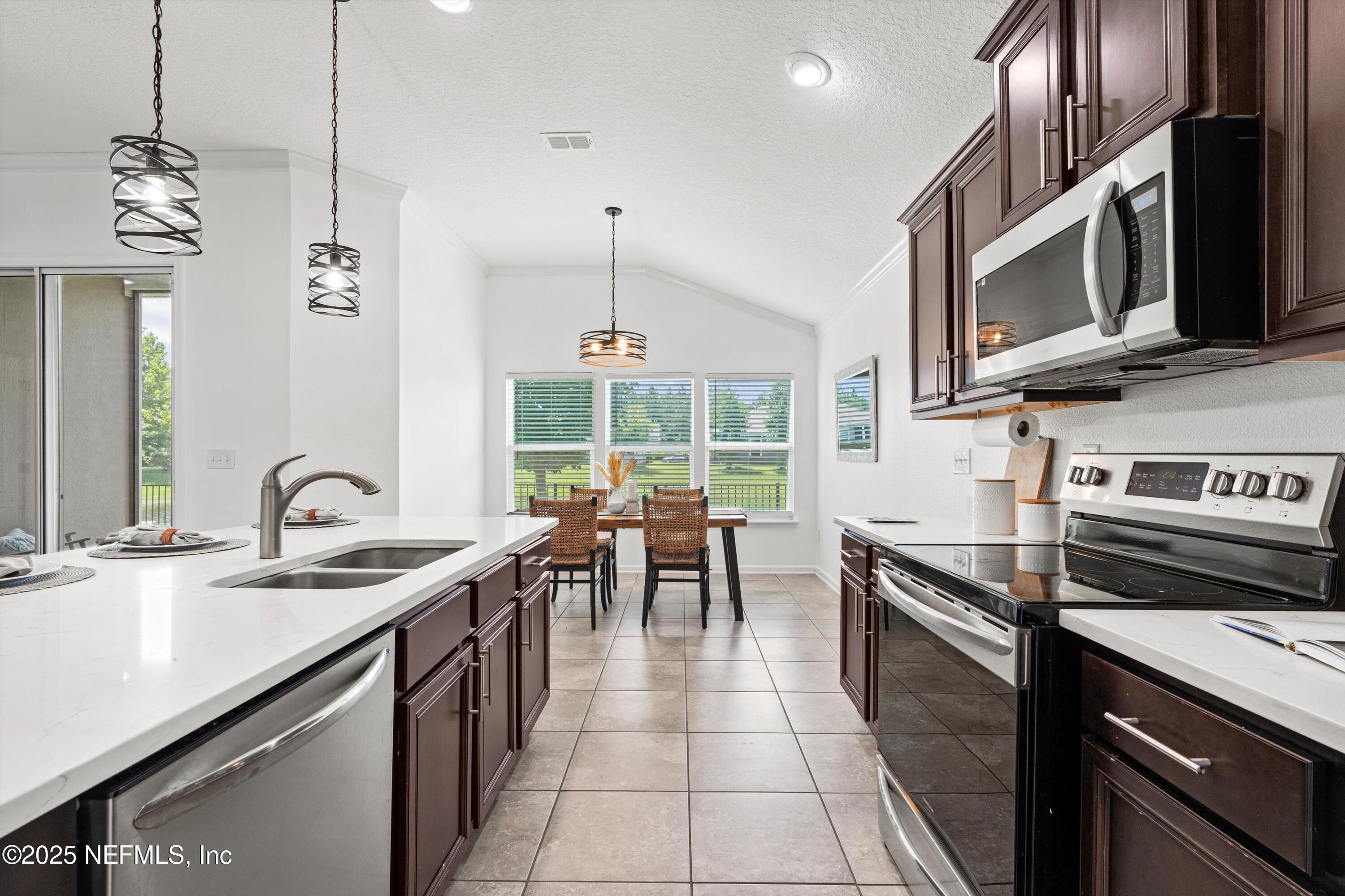 12264 Sacha Road Jacksonville, FL 32226 - Photo 9 of 32 09-Kitchen