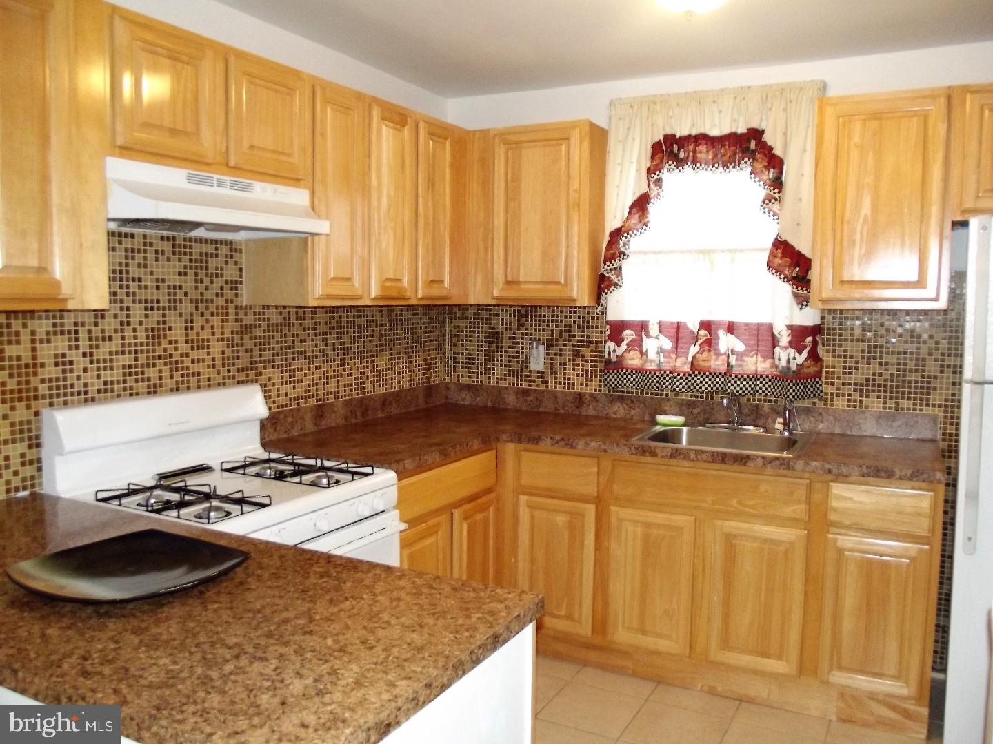 7120 Stockley Road Upper Darby, PA 19082 - Photo 3 of 8 Kitchen
