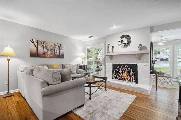 $299,999 | 3408 Lake Pointe Circle, Roswell, GA 30075