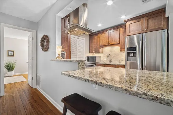 $299,999 | 3408 Lake Pointe Circle, Roswell, GA 30075