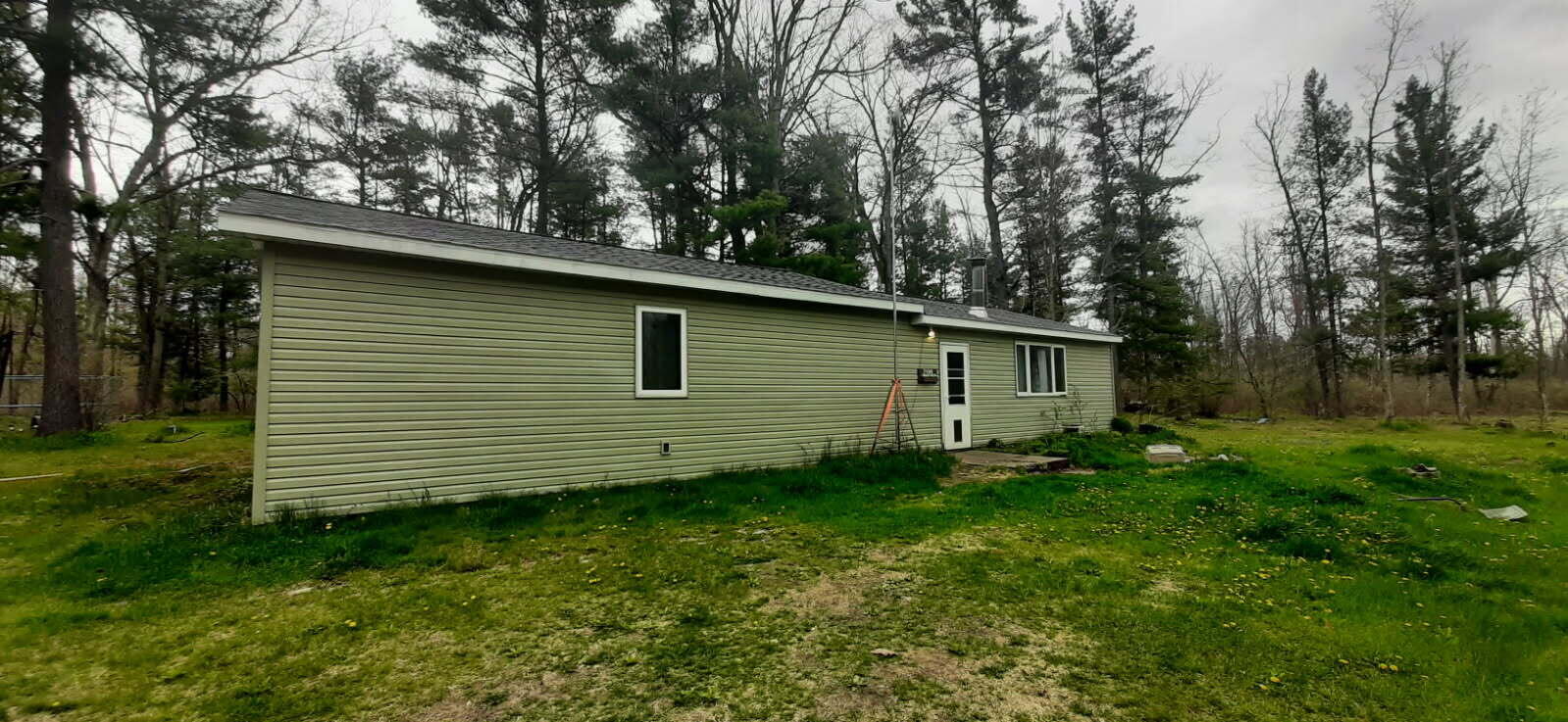 7600 West County Line Road Howard City, MI 49329 - Photo 1 of 3 MEcd88db1223d0cc0ee1d7db76f684dc84