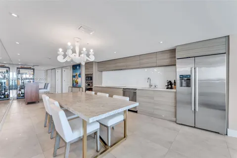 $969,000 | 6620 Indian Creek Drive, Unit 609, Miami Beach, FL 33141