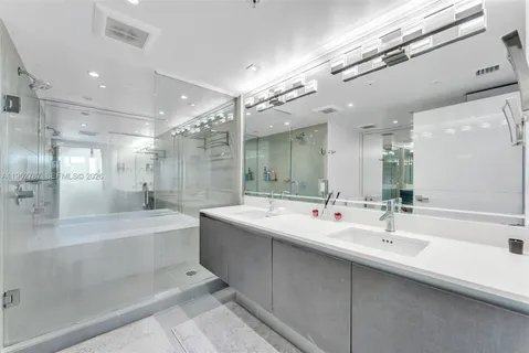 $969,000 | 6620 Indian Creek Drive, Unit 609, Miami Beach, FL 33141