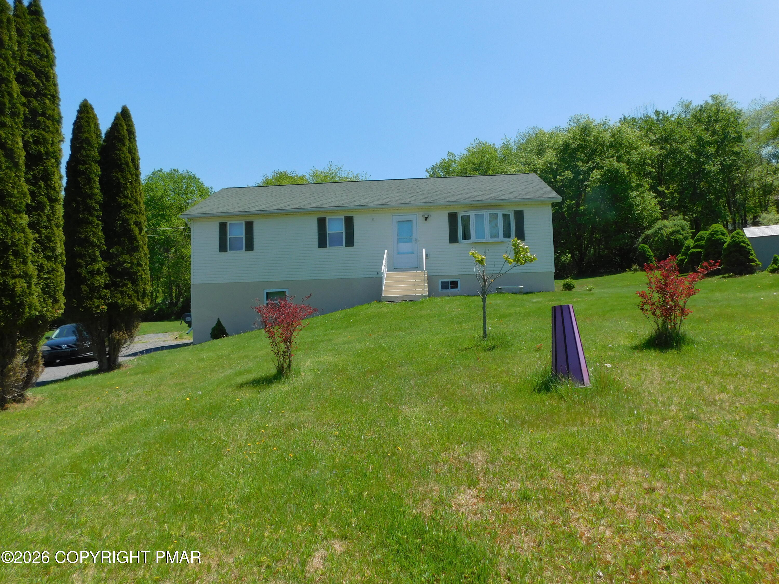 546 Frantz Road Brodheadsville, PA 18322 - Photo 2 of 58 DSCN0090
