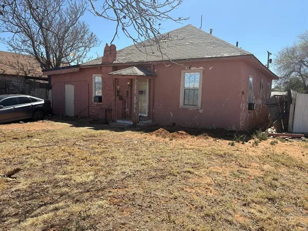 $18,900 | 316 East Broadway Street, Brownfield, TX 79316