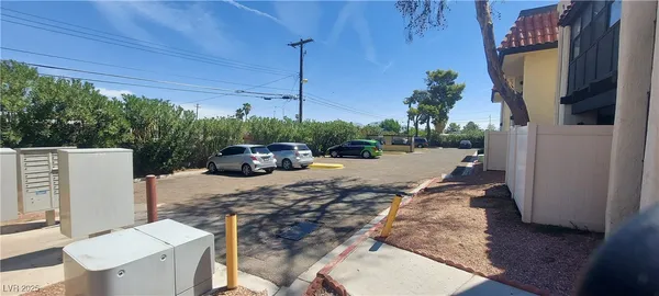 $950 | 1420 East Vegas Valley Drive, Unit 23, Las Vegas, NV 89169