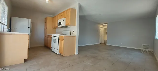 $950 | 1420 East Vegas Valley Drive, Unit 23, Las Vegas, NV 89169