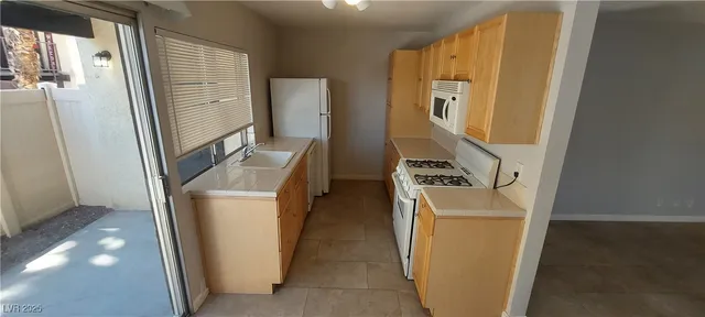 $950 | 1420 East Vegas Valley Drive, Unit 23, Las Vegas, NV 89169