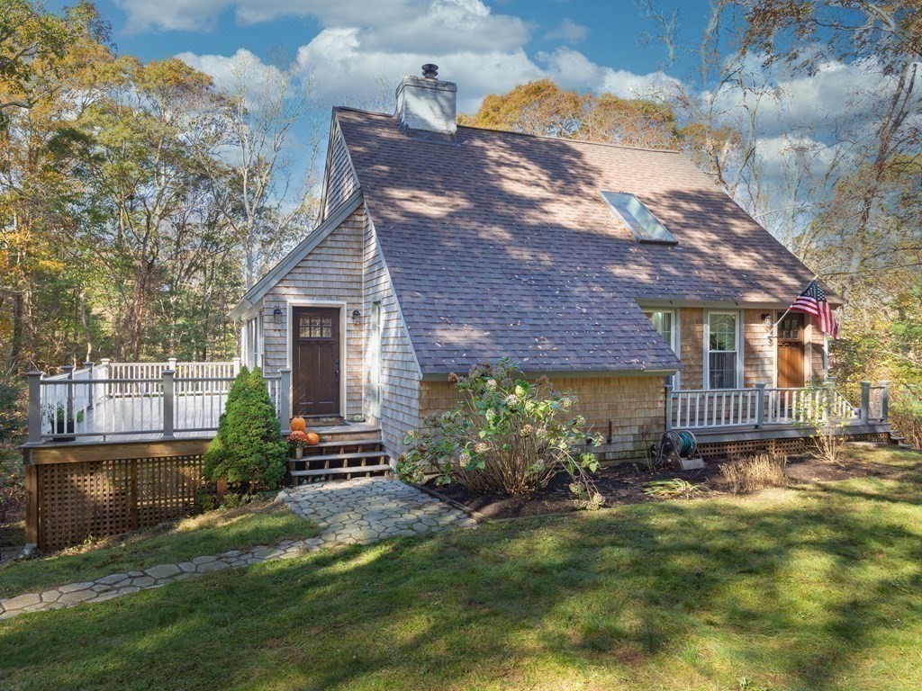 40 Shawme Road Sandwich, MA 02563 - Photo 3 of 39 Gallery Image 3