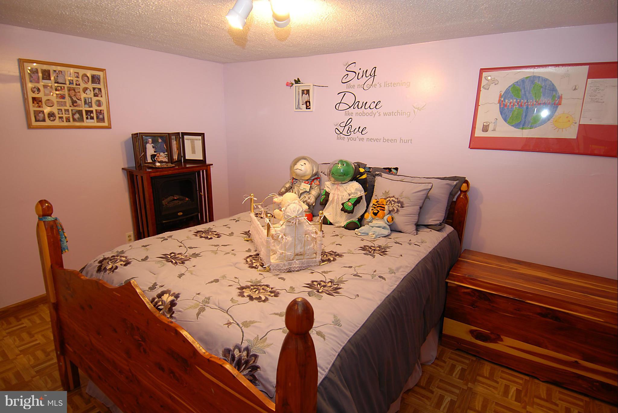 7811 Annapolis Woods Road Welcome, MD 20693 - Photo 11 of 25 Bedroom