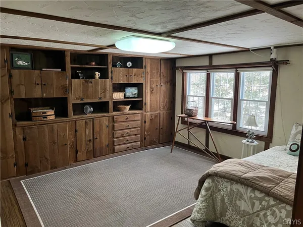 $1,800 | 2709 King Road, Paris, NY 13456