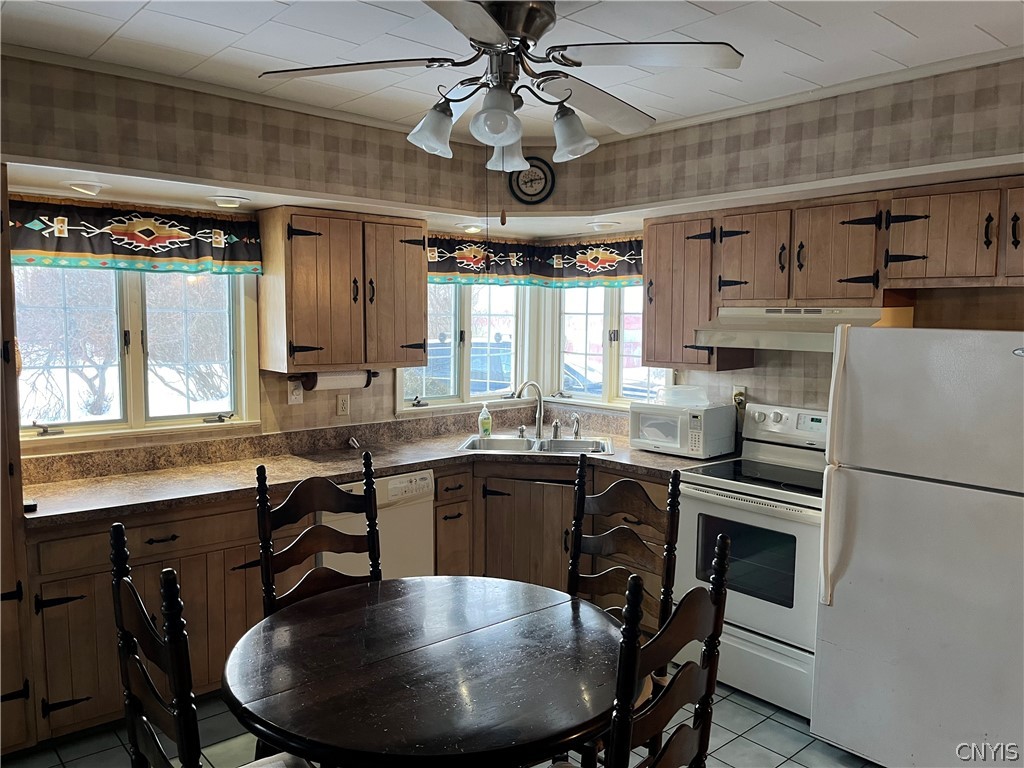 2709 King Road Paris, NY 13456 - Photo 5 of 24